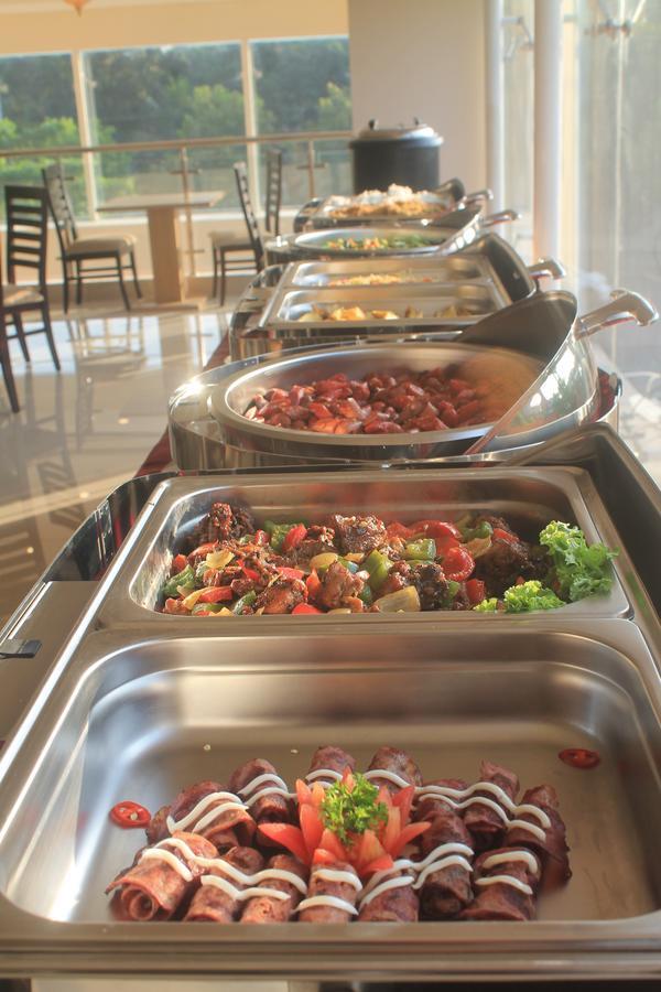 Namira Syariah Hotel Surabaya Bagian luar foto